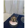 Image 2 : 3 Vintage Clear Glass Coal Oil Lamps