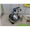 Image 2 : Chrome Sunbeam Mixer, Sunbeam Hand Mixer, Salad Spinner, Plastic Tray