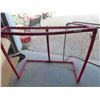 Image 2 : 2 Hockey Nets ; 1 Plastic Pipe, 1 Metal Frame