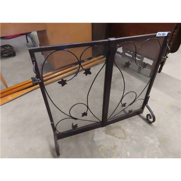 Metal Folding Fireplace Screen 30  x 34  