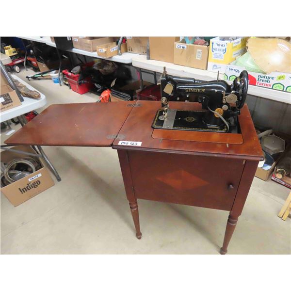 Antique Singer Sewing Machine in Hide -a-way Cabinet 16" x 22" x 31" 