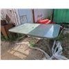 Image 1 : Patio Table 28" x 36" x 60" 