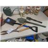 Image 3 : Yard Ornament + Flower Bed Tools
