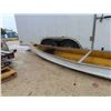 Image 3 : 16' Fiber Glass Canoe 