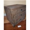 Image 6 : End Table Chest of Drawers Cat C