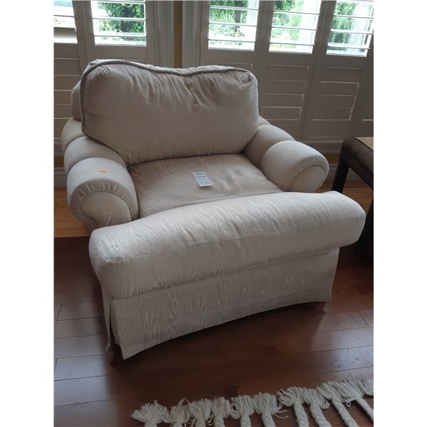 Marge Carson Ideal Interiors Chair Cat B