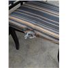 Image 15 : Patio Table & Chairs Cat C