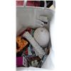 Image 2 : Hamper, cloth Scraps A