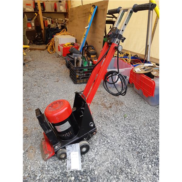 Robert's Floor Stripper Cat C