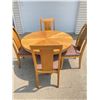 Image 32 : ETHAN ALLEN PEDESTAL TABLE WITH FOUR CHAIRS