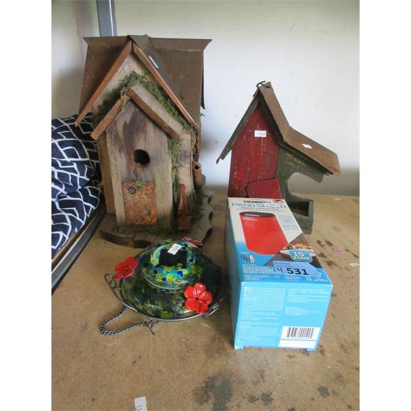 2 Bird Houses, Hummingbird Feeder & Mosquito Killer