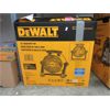 Image 1 : DeWalt 18" Benchtop Fan - Open box. 