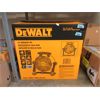 Image 1 : DeWalt 16" Benchtop Fan - Open Box 
