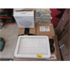 Image 1 : 4 Assorted Lights and Light Fixtures