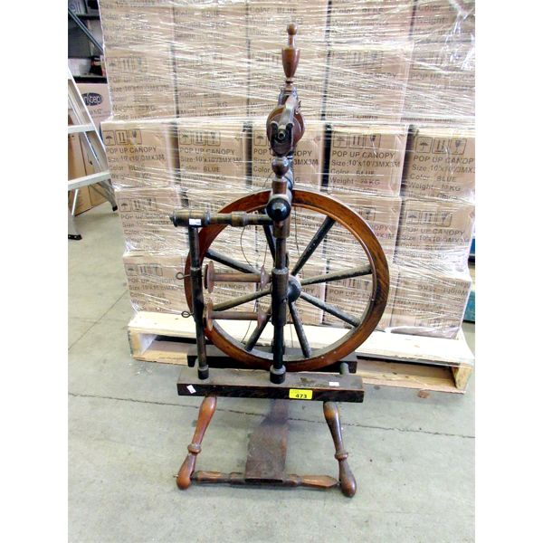 Wood Spinning Wheel with 17" Wheel