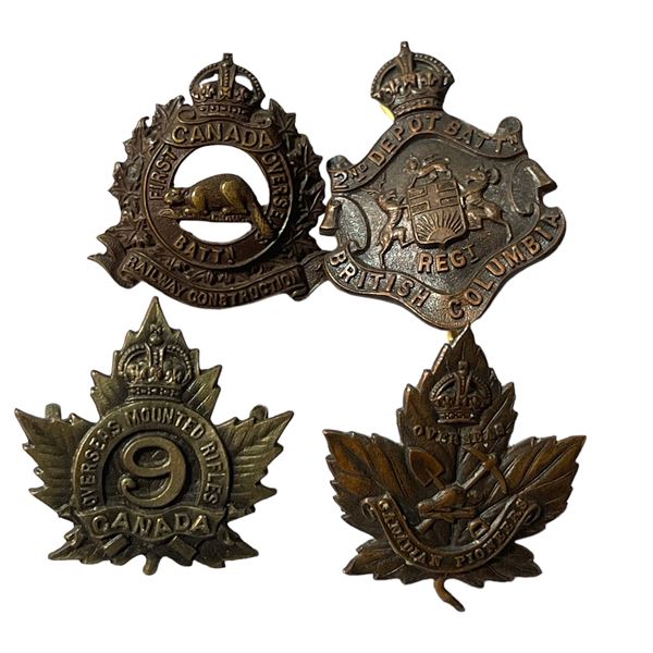 Lot of 4 WW1 CEF Collar Badges