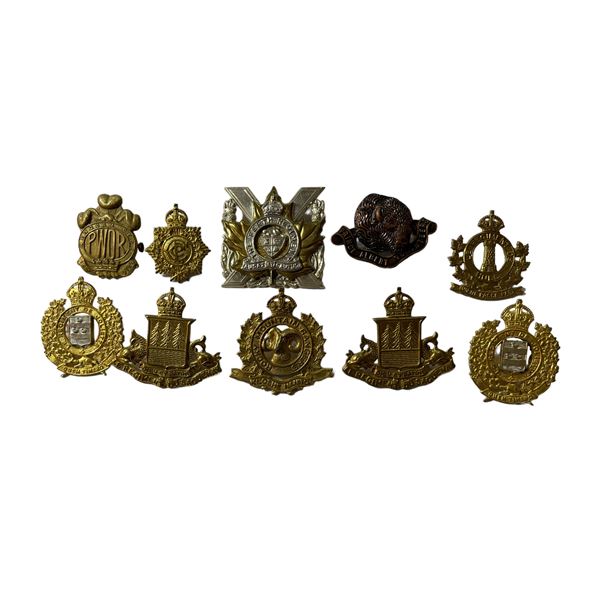 WW2 era Canadian Cap Badge Lot