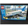 Image 1 : RARE LEGO 3181 City Passenger Plane RETIRED Brand New and Sealed