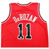 Image 2 : DEMAR DEROZEN SIGNED CHICAGO BULLS JERSEY (BECKETT COA)