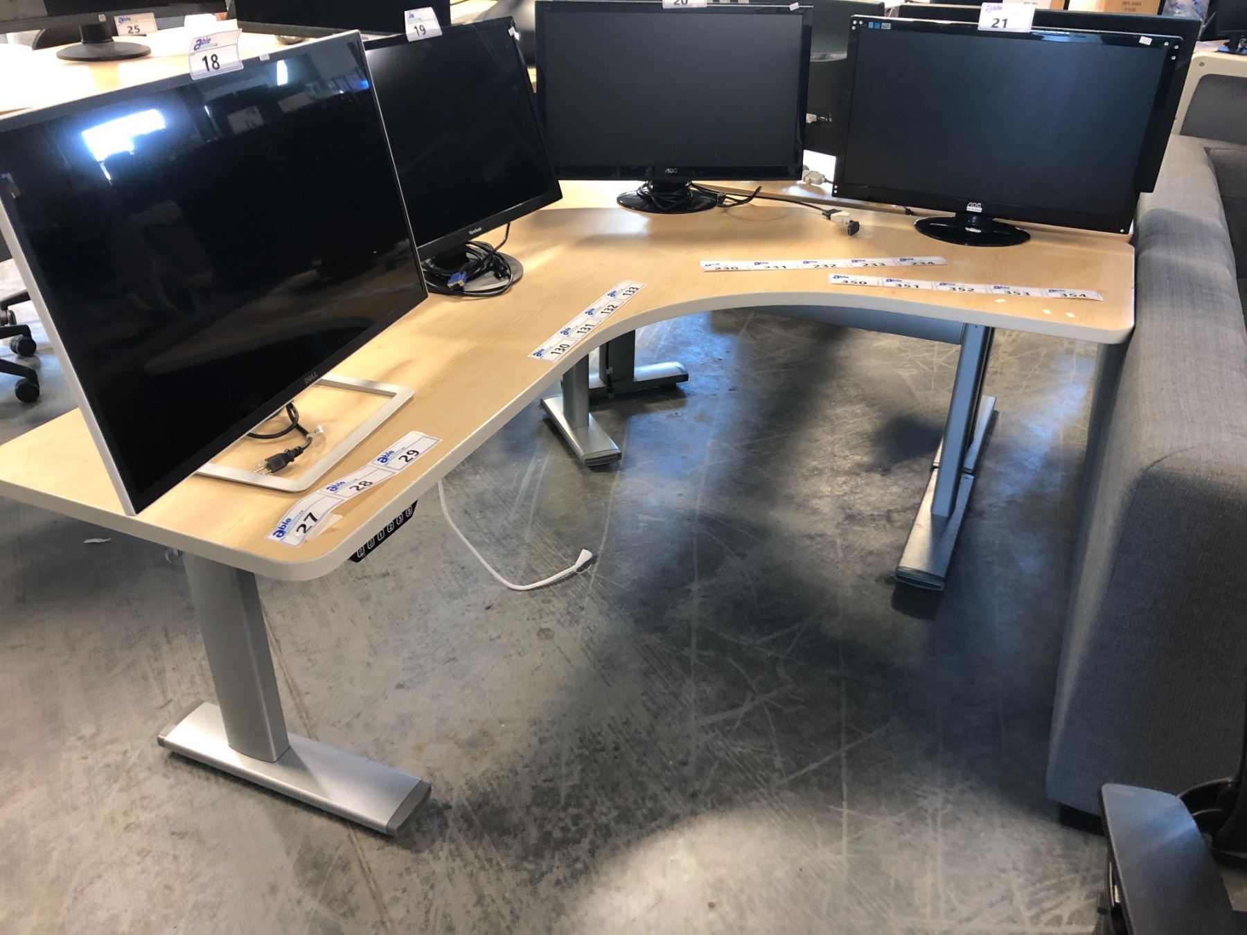 Programer Table STEELCASE MAPLE/GREY 70