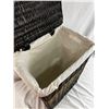 Image 2 : Wicker Laundry Hamper