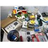 Image 2 : Hardware and Accessories Lot