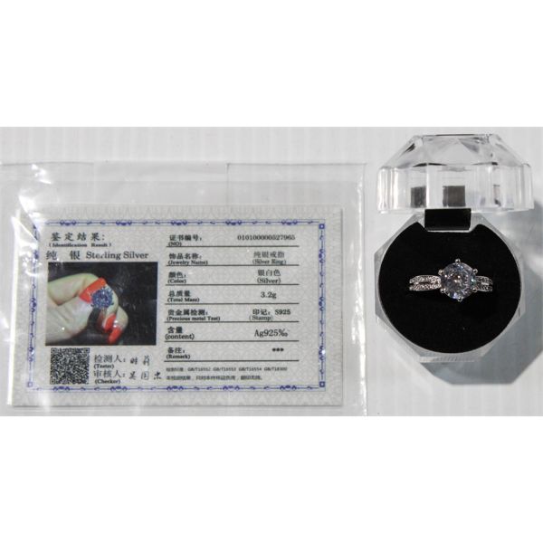 LADIES ENGAGEMENT STYLE RING 2.5 CT CUBIC ZIRCONIA