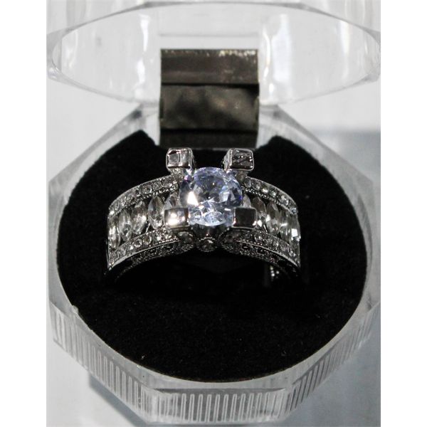 LADIES ENGAGEMENT STYLE RING 1.25 CT CENTER 