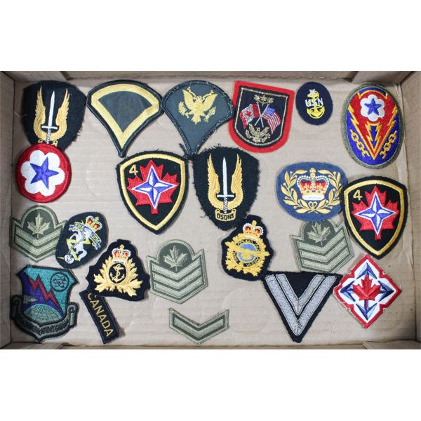 VINTAGE MILITARY CLOTH PATCHES