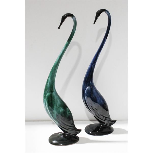 PAIR OF SWAN FIGURINES