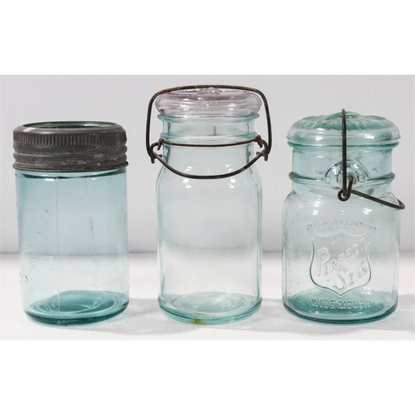 VINTAGE BLUE CANNING JARS