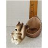 Image 2 : LAZY SQUIRREL IN A NUT SALT AND PEPPER SHAKER SET