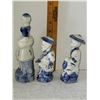 Image 2 : LOT OF 3 BLUE AND WHITE CHINESE FIGURINES STAMPED MADE IN CHINA