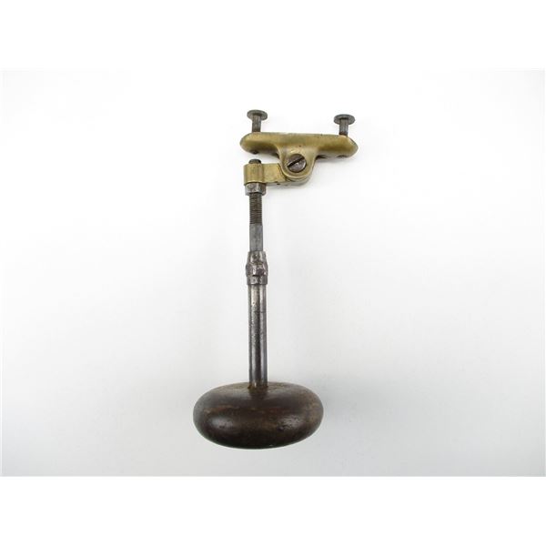 UNKNOWN SCHUETZEN PALM REST