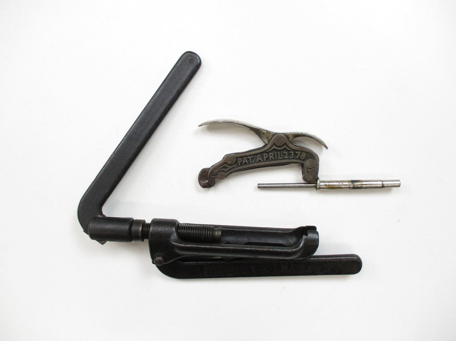 VINTAGE HAND RELOADING TOOLS, ETC. LOT - Switzer's Auction & Appraisal ...