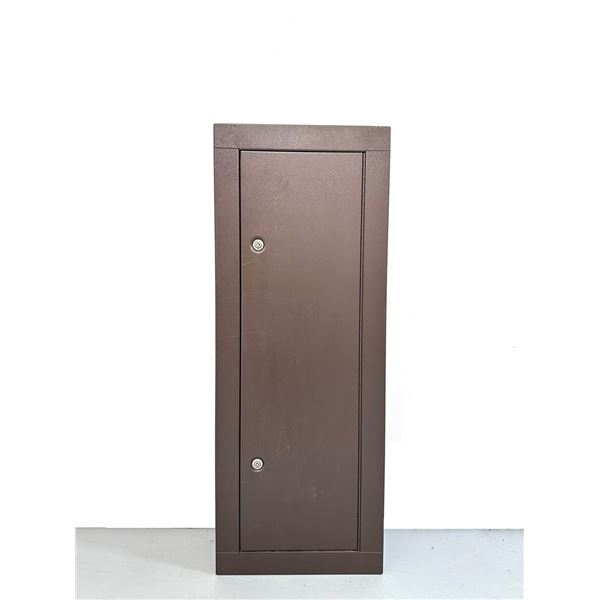 METAL GUN CABINET *PICK UP ONLY*