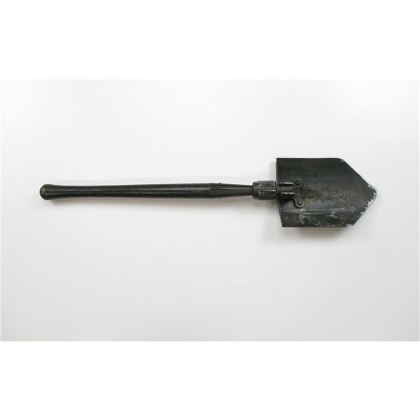 WWII U.S. MILITARY ENTRENCHING TOOL