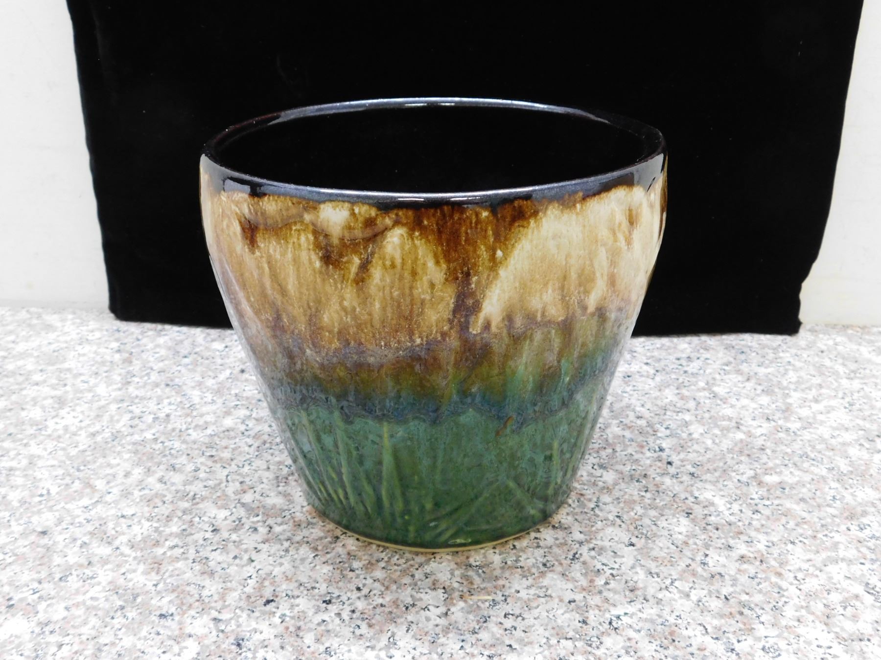 Roseville Ransbottom Plant Pot 7