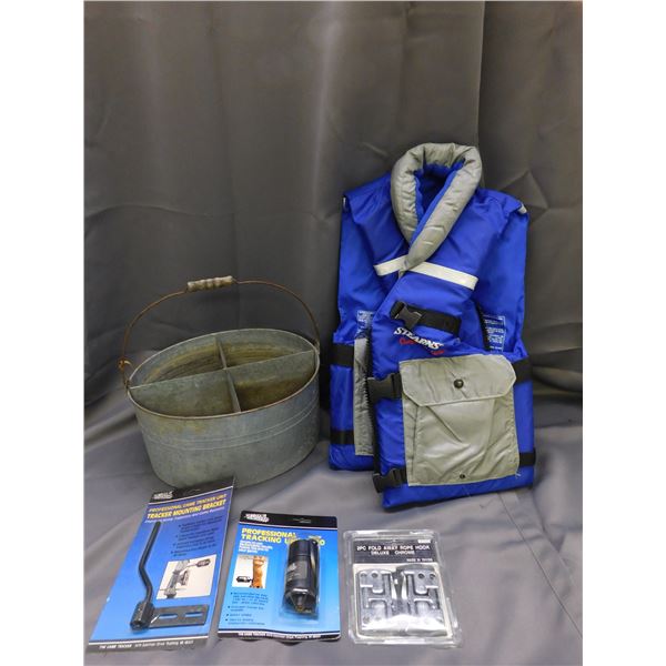 Lot of 5 Life Jacket Stearns, Professional Game Tracker Unit Model 3000 ...