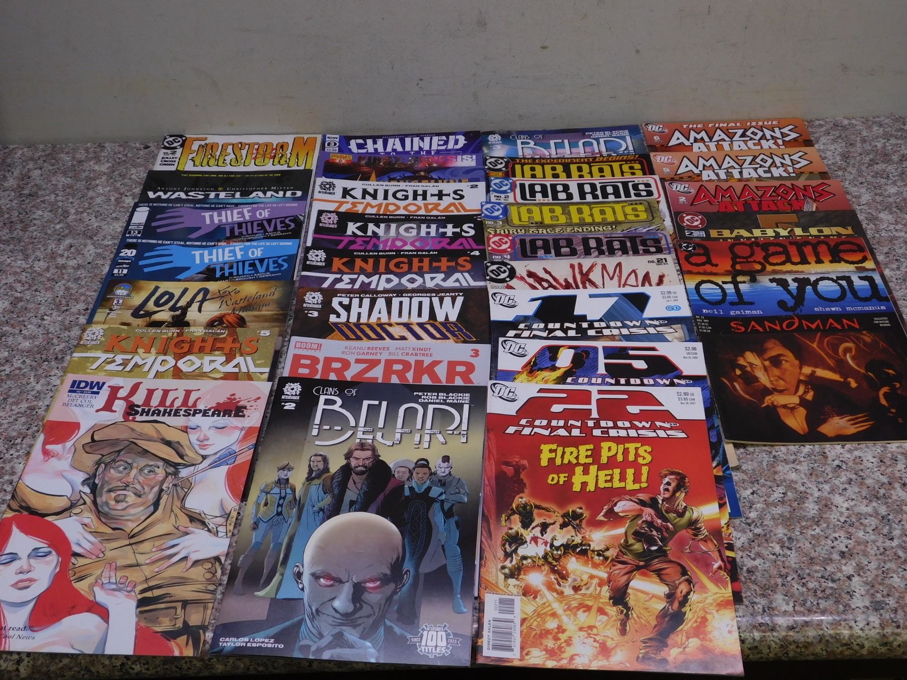 Lot of 30 Modern Comic Books DC Lab Rats, Amazons Attack, Knights ...