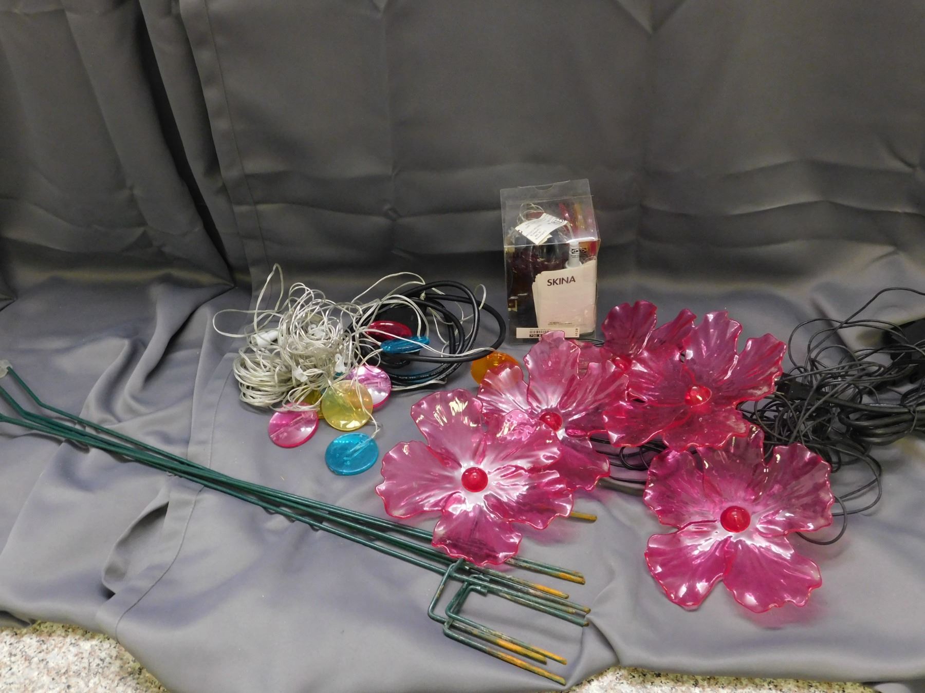 Lot of SKINA Ikea String Lights, Pink 8" Outdoor Flower Lights Home