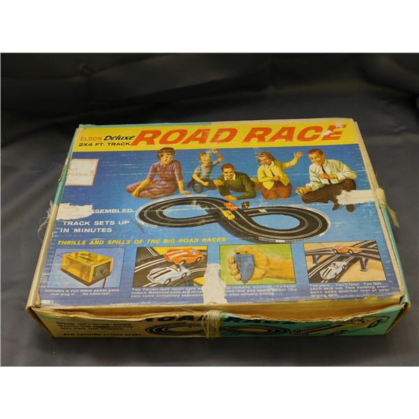 Vintage 1960s Eldon Deluxe Road Race Set With 2 Cars
