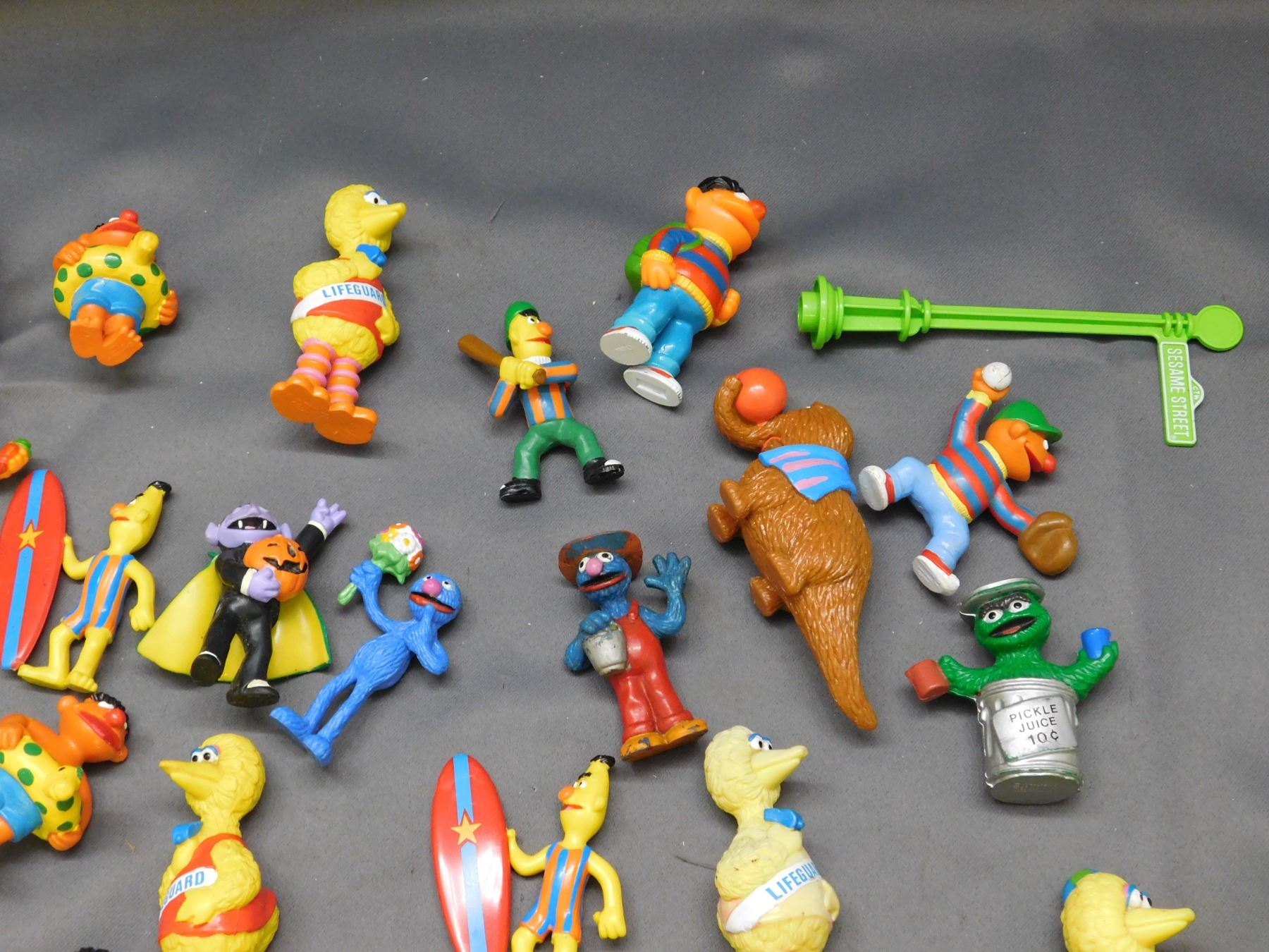 Lot of Assorted PVC Sesame Street Figures Vintage Muppets Applause 80s 90s