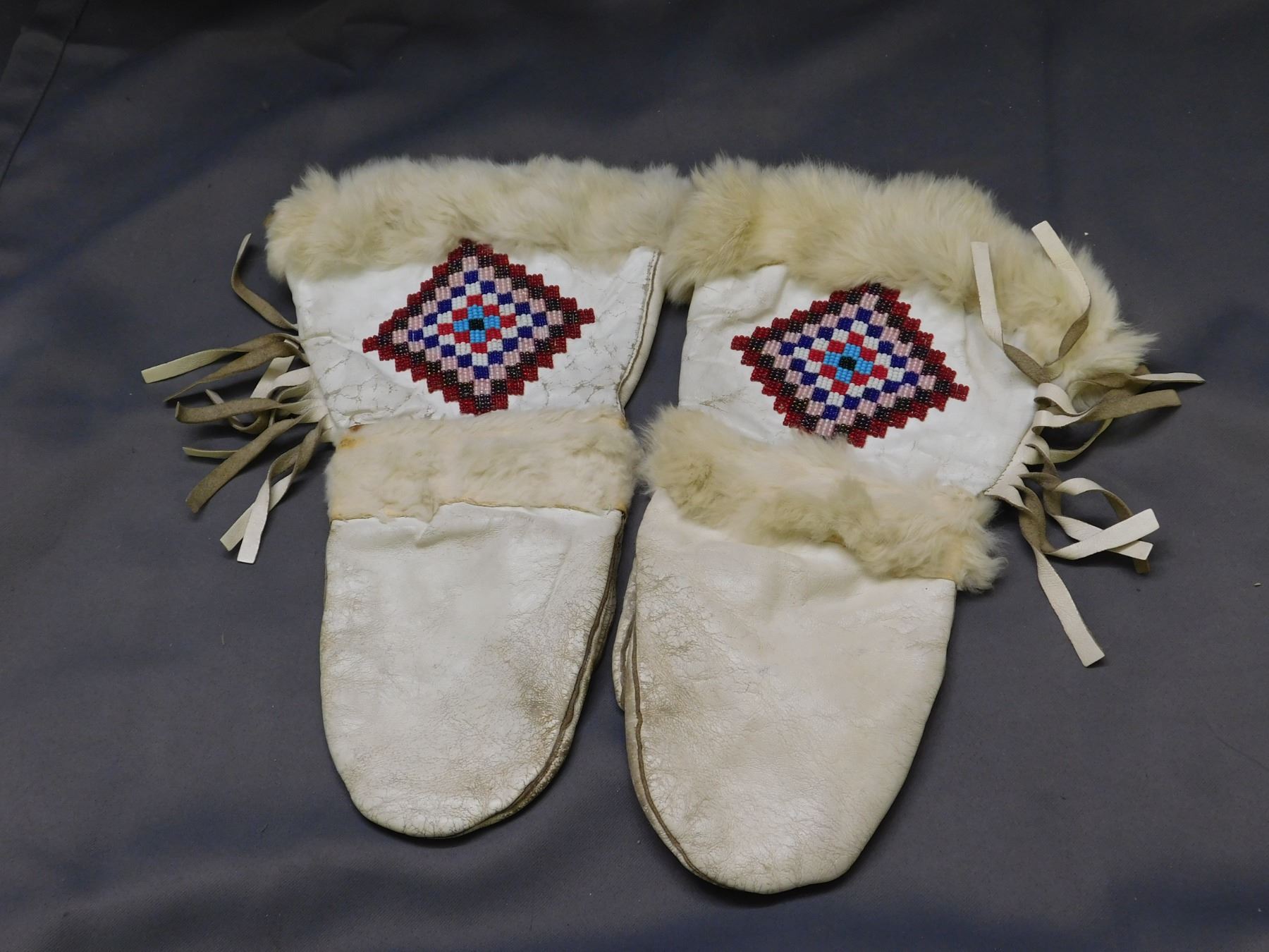 Leather and Animal Fur Mittens Gauntlets Aboriginal Native Style Beaded ...