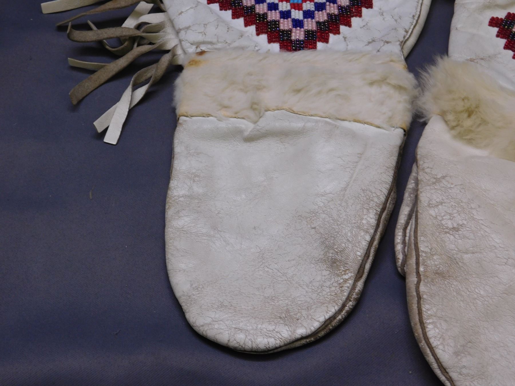 Leather and Animal Fur Mittens Gauntlets Aboriginal Native Style Beaded ...