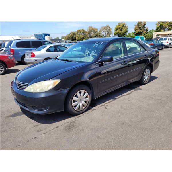 2005 Toyota Camry Standard