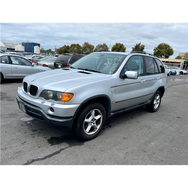 2002 BMW X5 3.0i