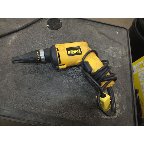Dewalt Corded Screw Gun