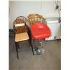 Image 1 : 4 Stools & 2 Wooden Chairs