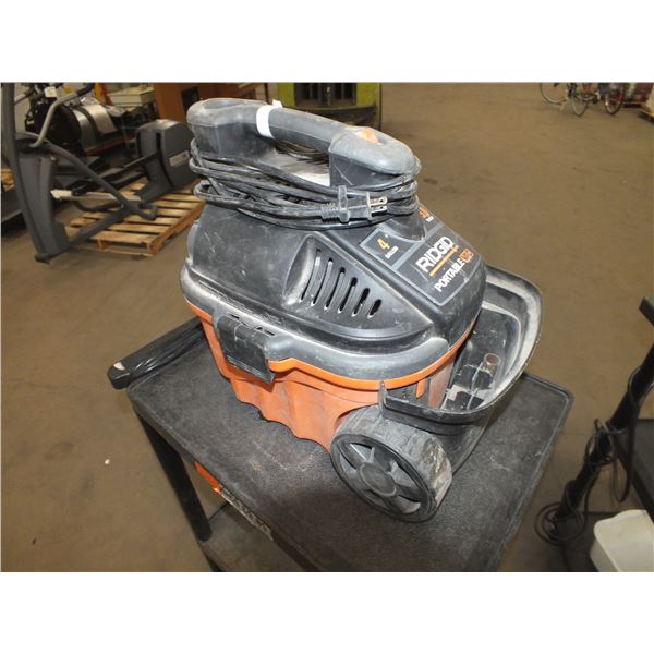 Ridgid 4 gallon Shop Vac